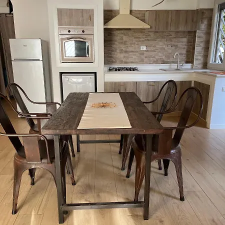 דירה Acquedotti With Garden *