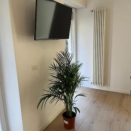 דירה Acquedotti With Garden