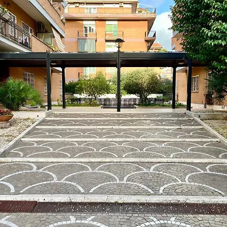 Acquedotti With Garden דירה *